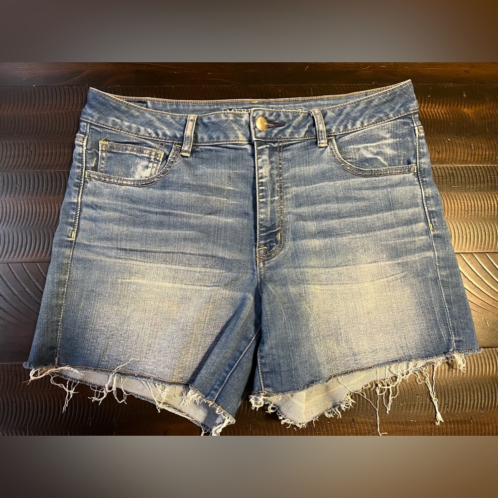 Sz 14 American Eagle Hi-Rise Shortie jeans shorts